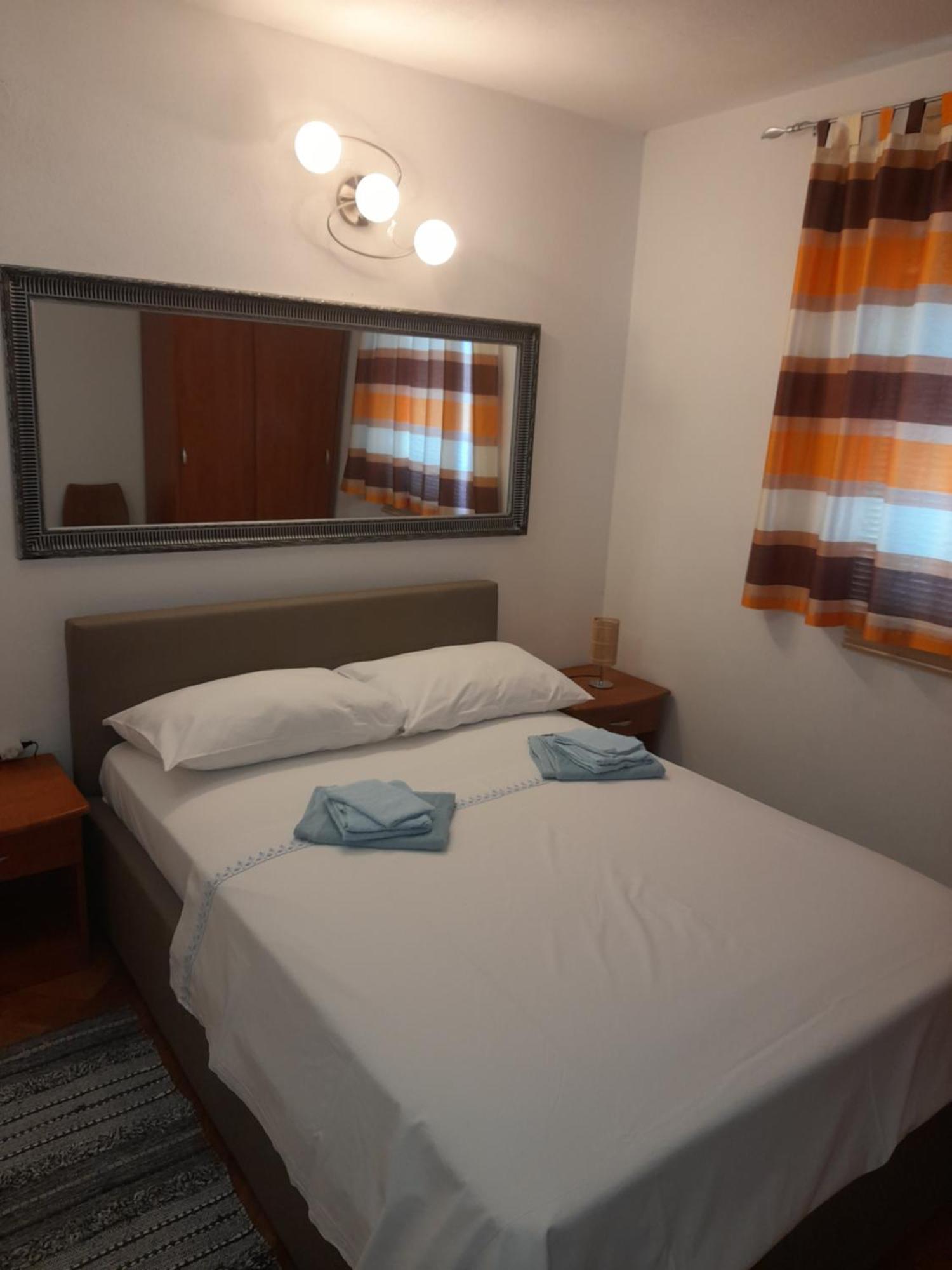 Nives B. Apartment Supetar Ngoại thất bức ảnh