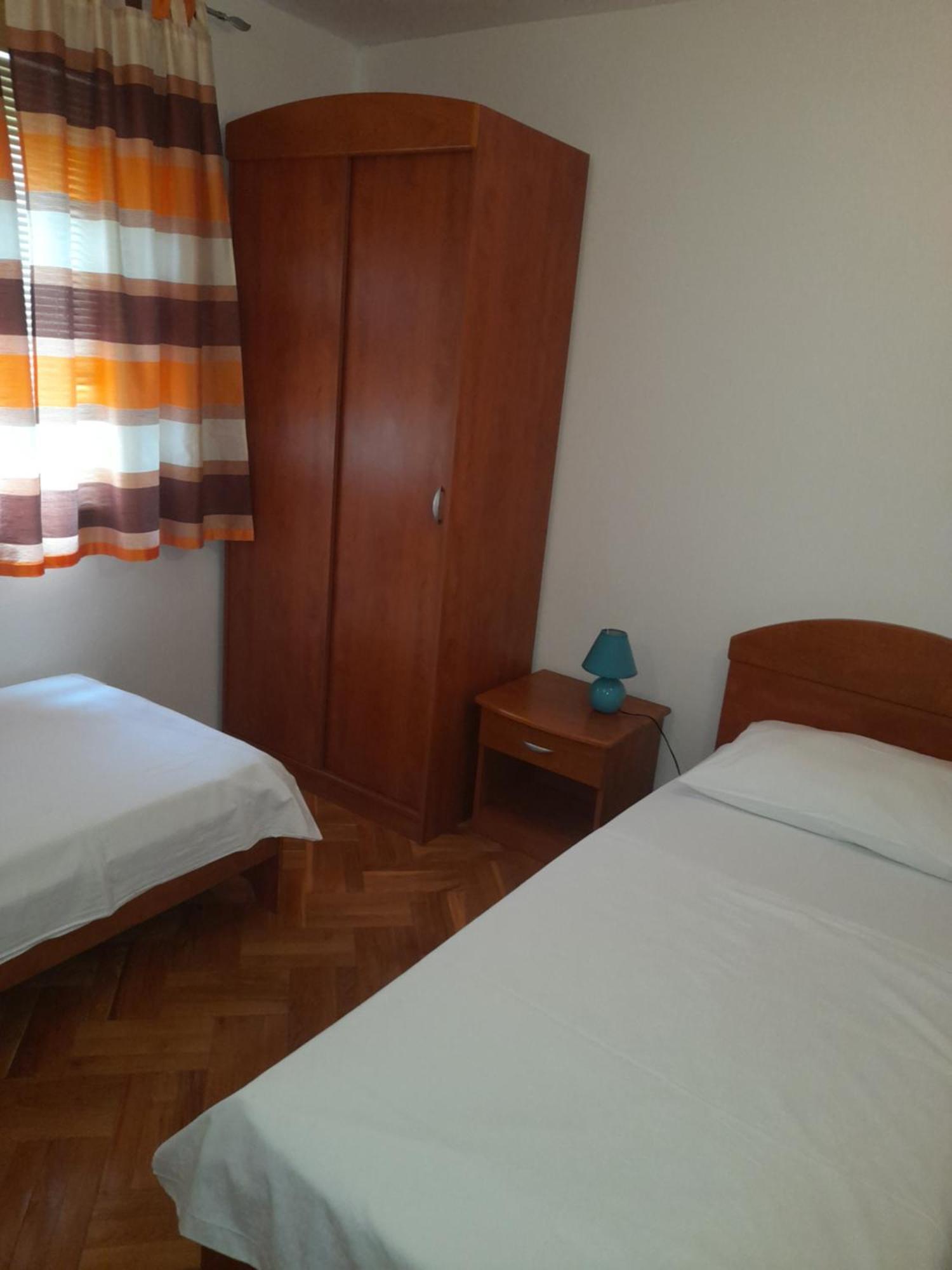 Nives B. Apartment Supetar Ngoại thất bức ảnh