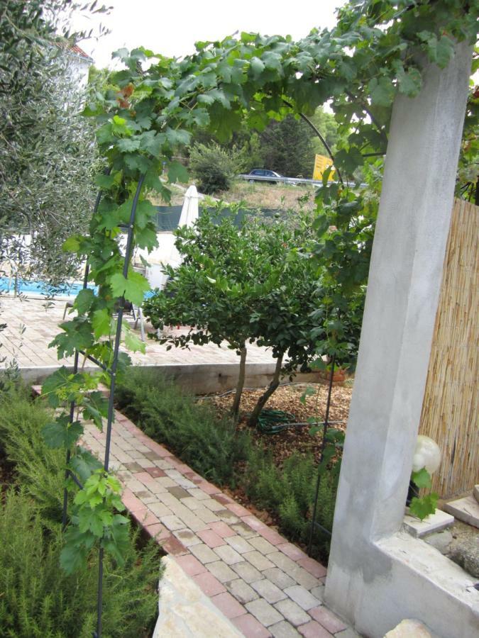 Nives B. Apartment Supetar Ngoại thất bức ảnh